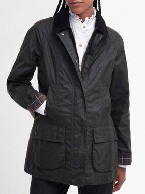 Barbour Beadnell Wax Jacket in Olive